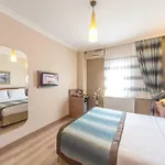 Senabil Old & Hotel