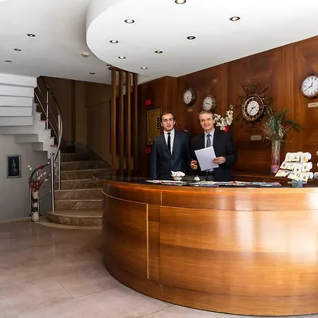 Hotel Senabil Old & 3*