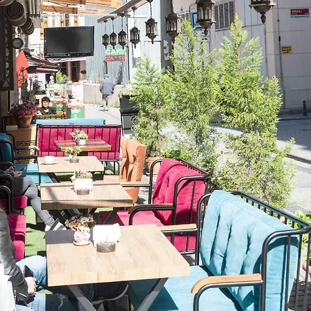 Hotel Senabil Old & 3*