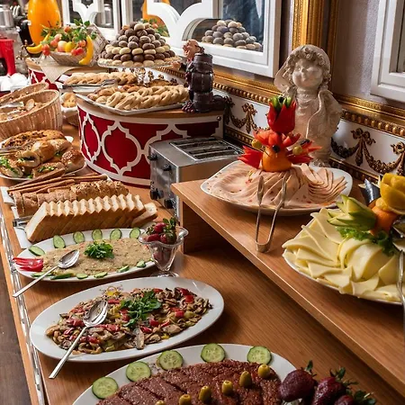 Hotel Senabil Old & 3*